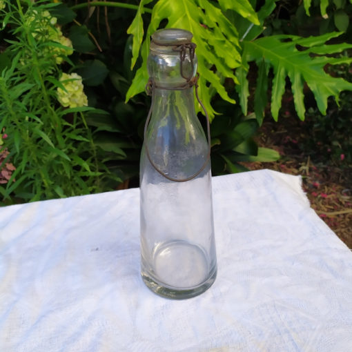 bouteille ancienne en verre soufflé