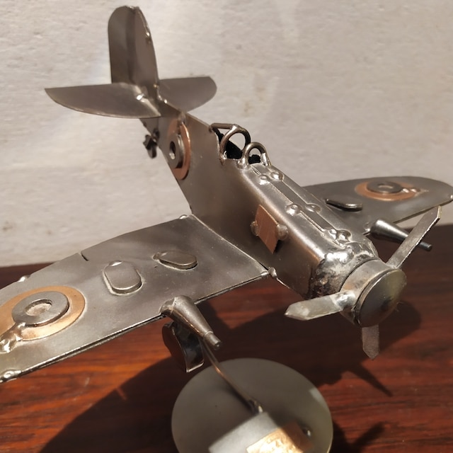 Maquette Vintage Avion de Chasse en Bois: Supermarine Spitfire 1/48