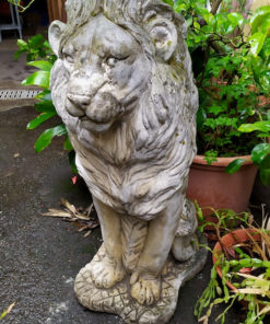 statue lion
