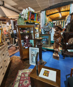 Alternative view of Achat - Vente - Estimations - Successions - Puces d'Oc Antiquités Brocante à Toulouse et région - Paiement Comptant - Achat Direct
