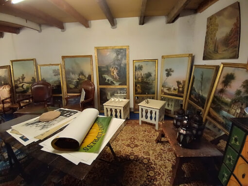 Nouveau Brocante - Divers Objets, Tableaux, Lustres, vintage, Art premier, Dinky Toys...... – Image 64