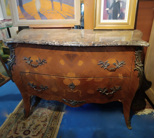 commode de style louis xv