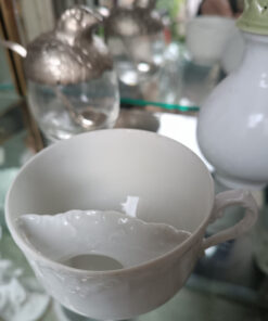 tasse a moustache