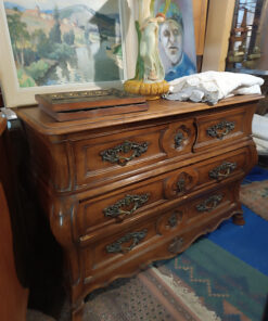 commode tombeau