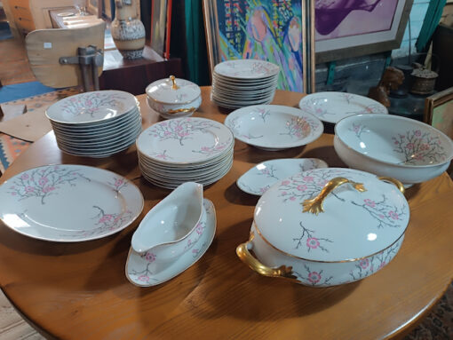 Service de Table Porcelaine de Style Art Déco – Image 2