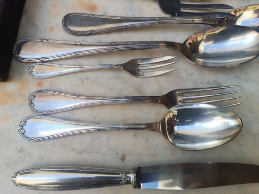 Nouveaux Bibelots !!! Art de la table, Argenterie, Service porcelaine, Tableaux et Divers Brocante – Image 31
