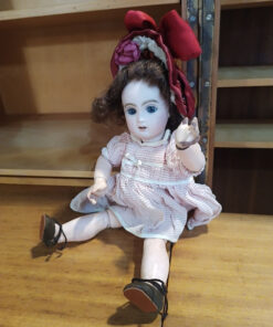 Alternative view of Bleuette Jumeau 27cm