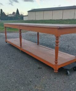 Alternative view of Table de Drapier