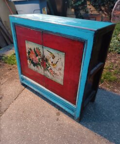 Alternative view of Cabinet Chinois origine Gansu