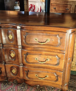 Alternative view of Commode Arbalète Ancienne  Louis XV Noyer Massif