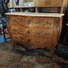commode marquetee