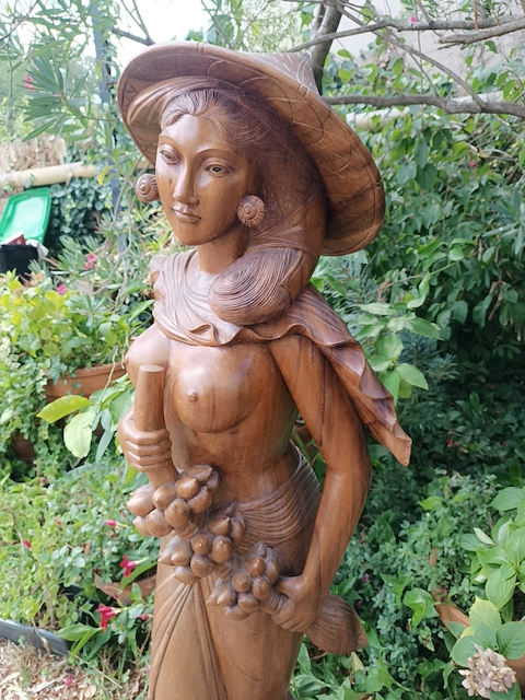 Sculpture Féminine Vietnam en Bois Massif – Image 5