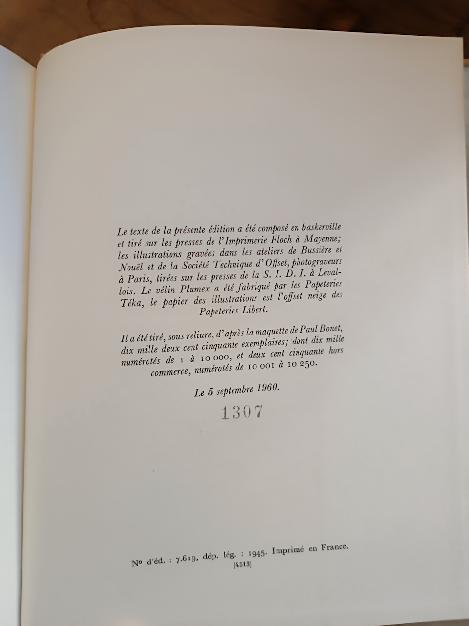 La guerre et la paix Léon Tolstoi en 2 volumes illustrations Edy legrand édition Gallimard numérotée 1307 – Image 3