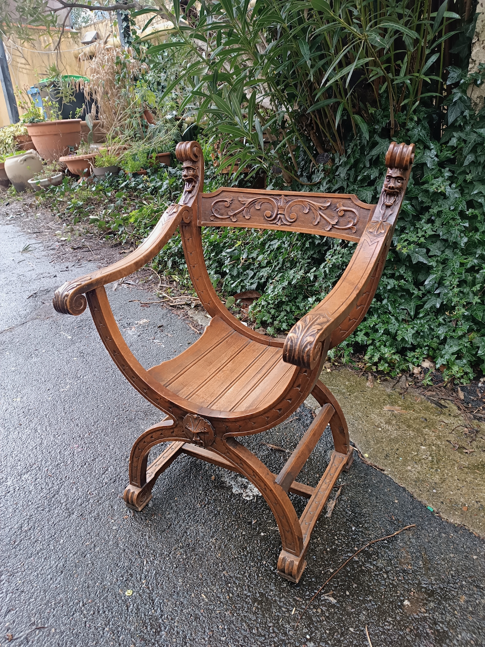 Fauteuil Dagobert Epoque XIXème en Noyer Massif – Image 5
