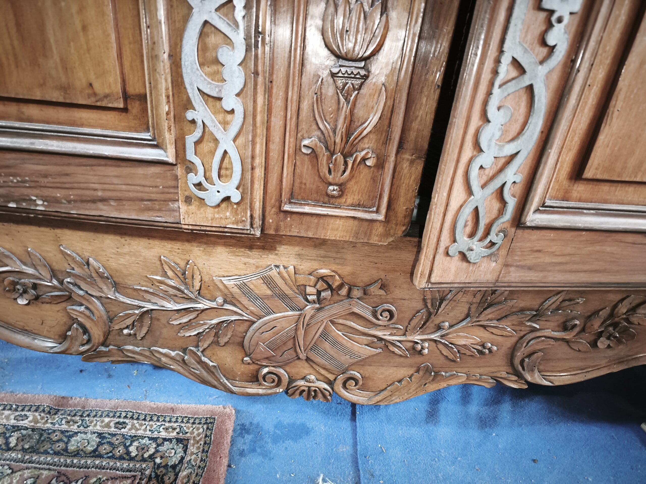 Armoire Provençale de mariage Louis XV Epoque fin XVIIIème en Noyer – Image 20