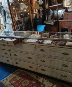 meuble vitrine de mercerie