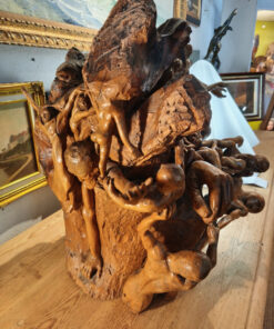 Alternative view of Sculpture Art Brut Epoque XXème Travail de taille dans la masse du Bois
