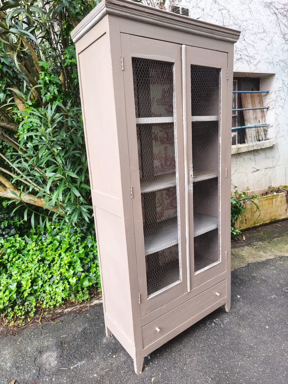 Armoire Parisienne Patinée portes grillagées – Image 5