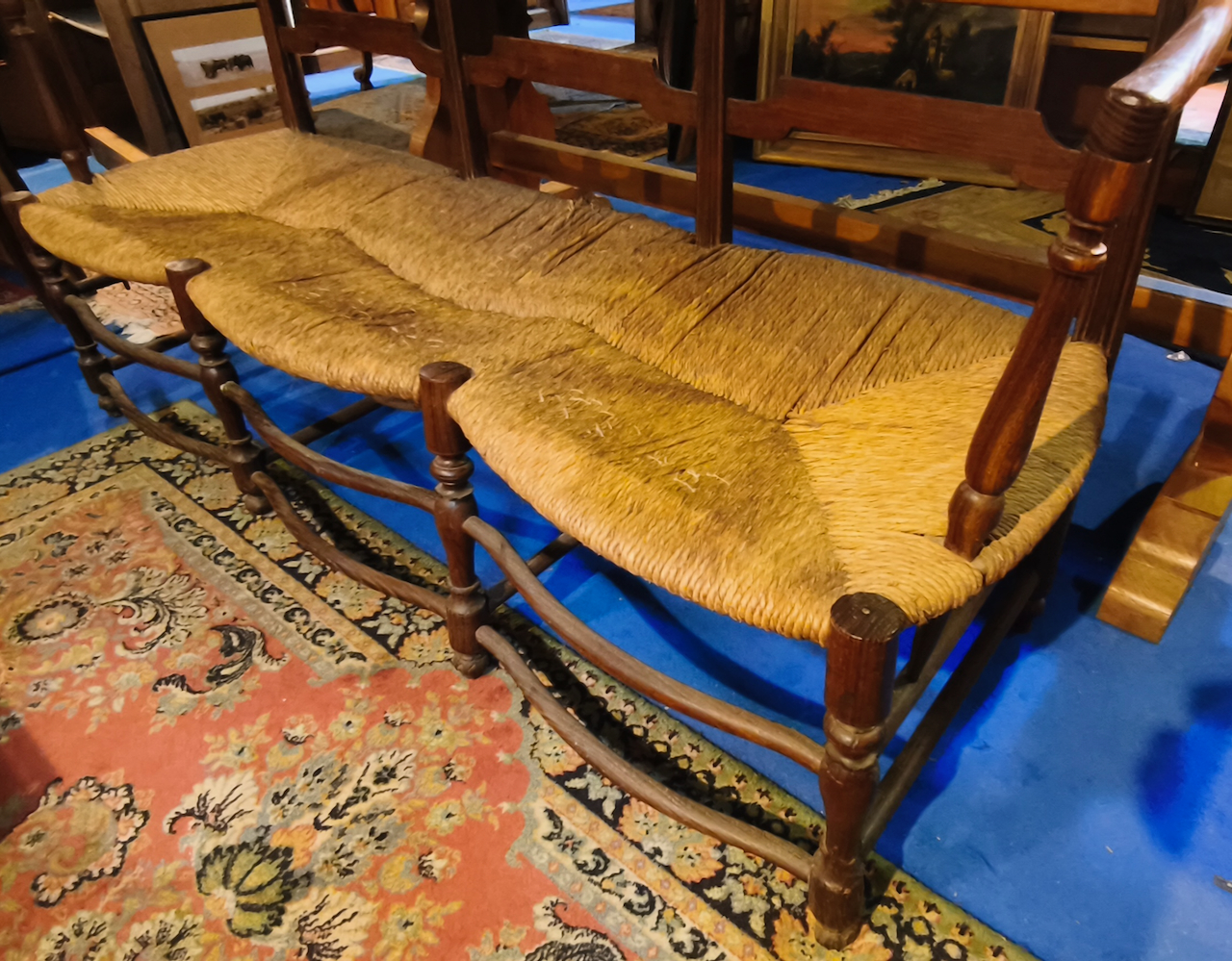 Radassier Provençal banquette trois places en Chêne Epoque XIXème – Image 7
