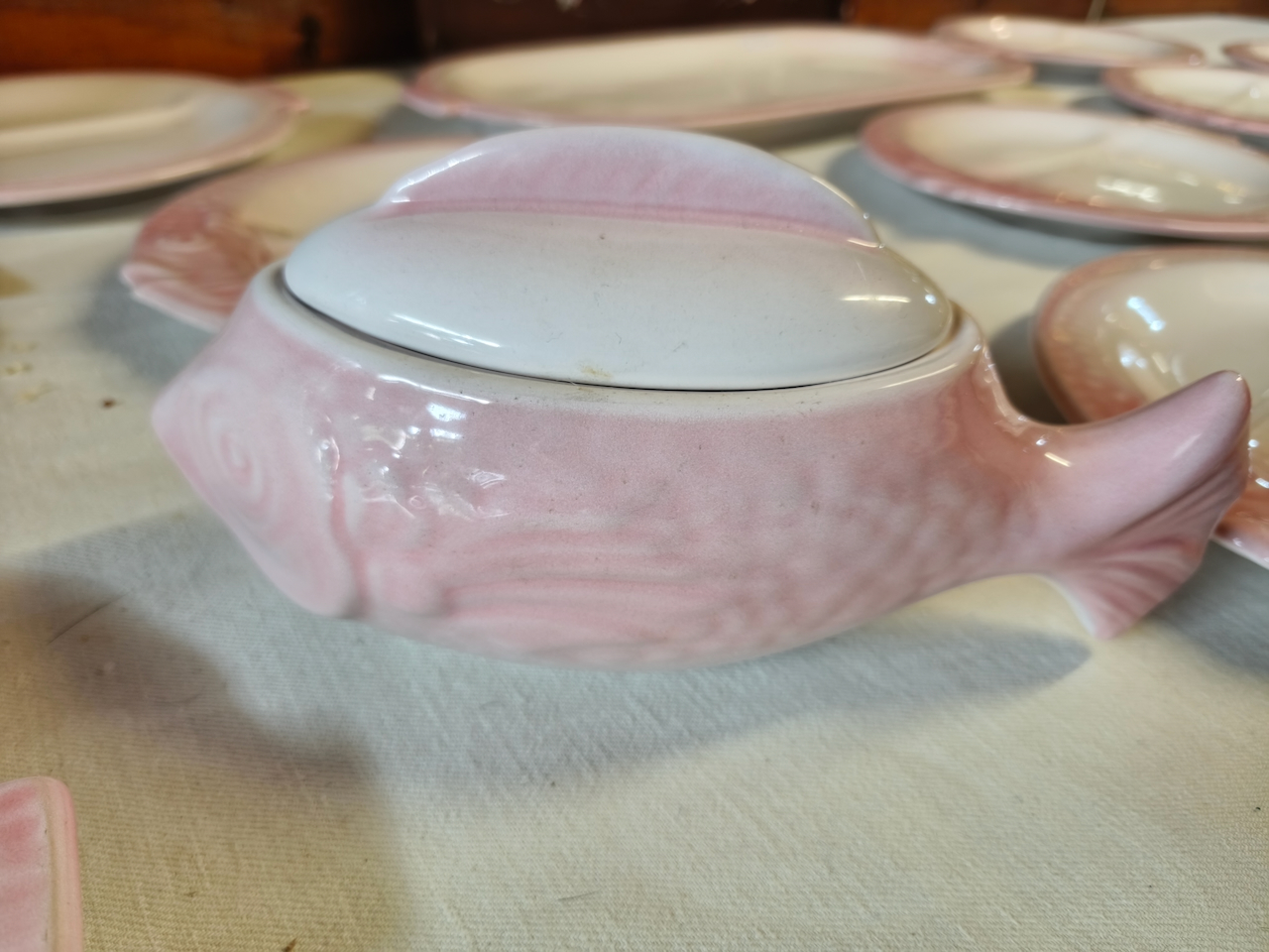 Service à Poisson Faïence Niderviller blanche et rose – Image 3