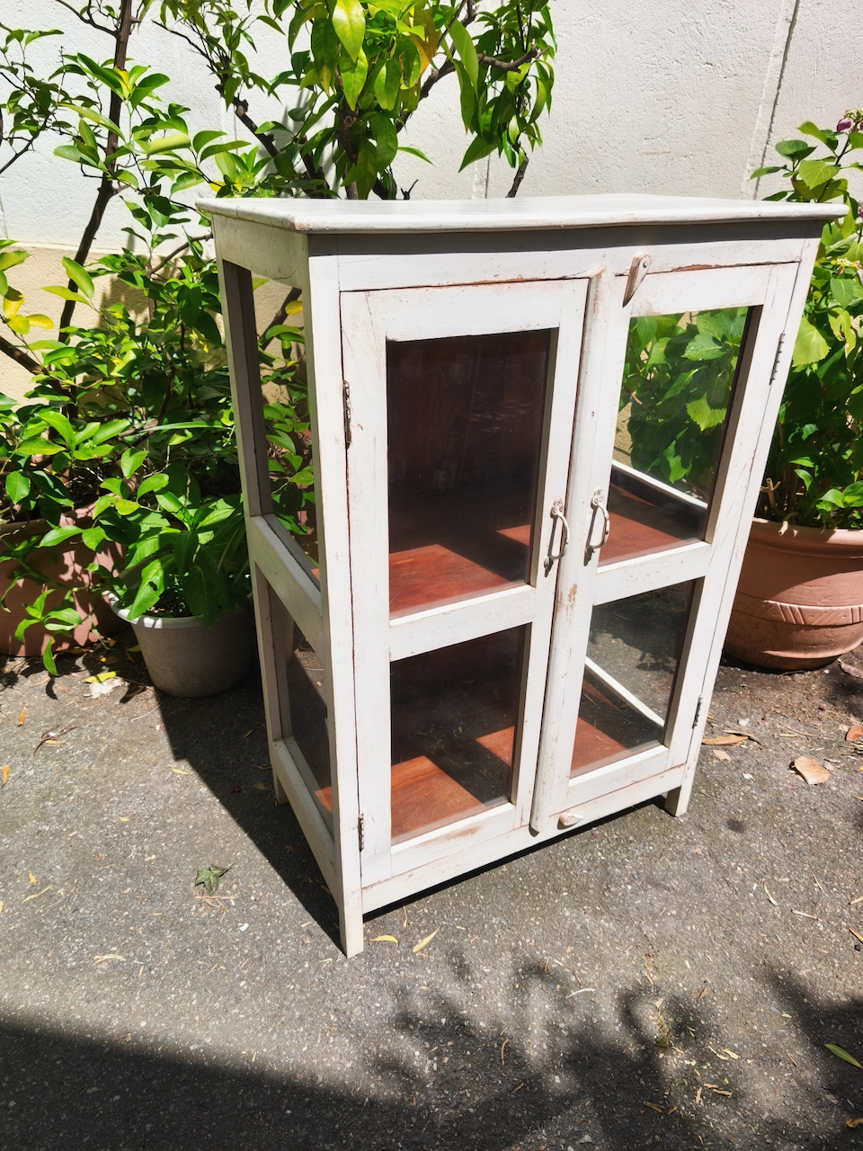 Vitrine Seconde Main en Teck Patine Blanche – Image 2