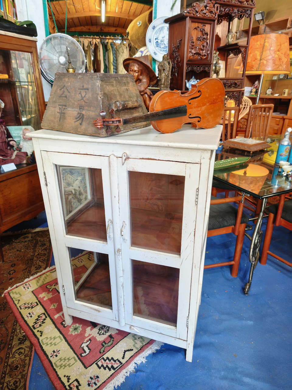 Vitrine Seconde Main en Teck Patine Blanche – Image 6