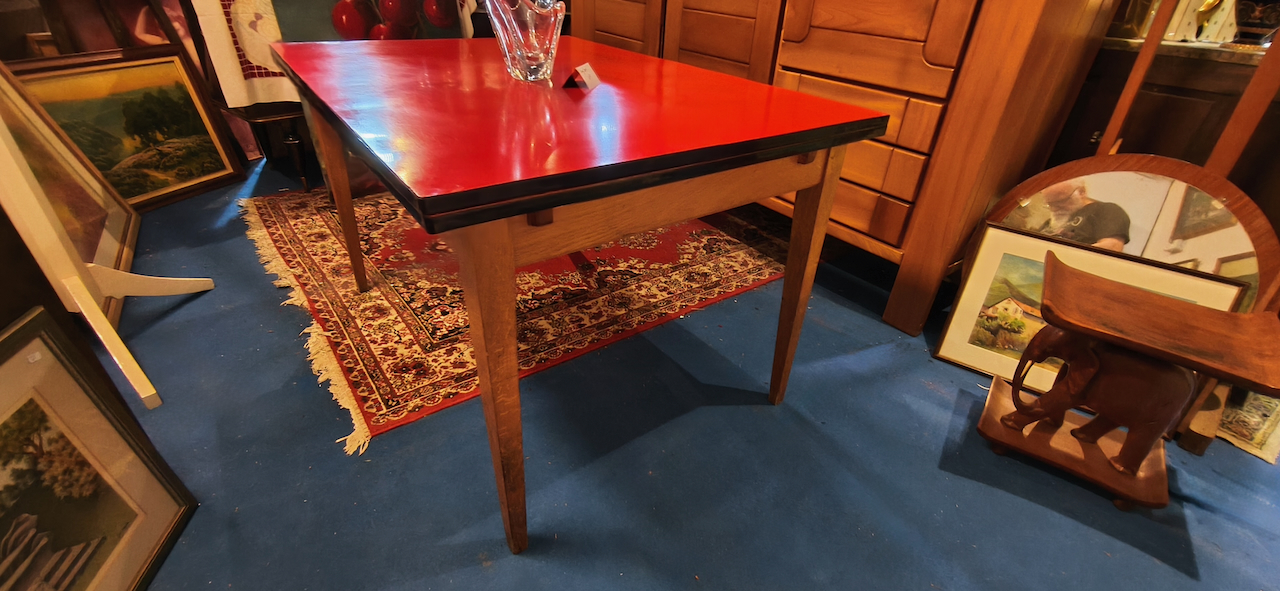 Table Formica plateau rouge Vintage années 40 – Image 3
