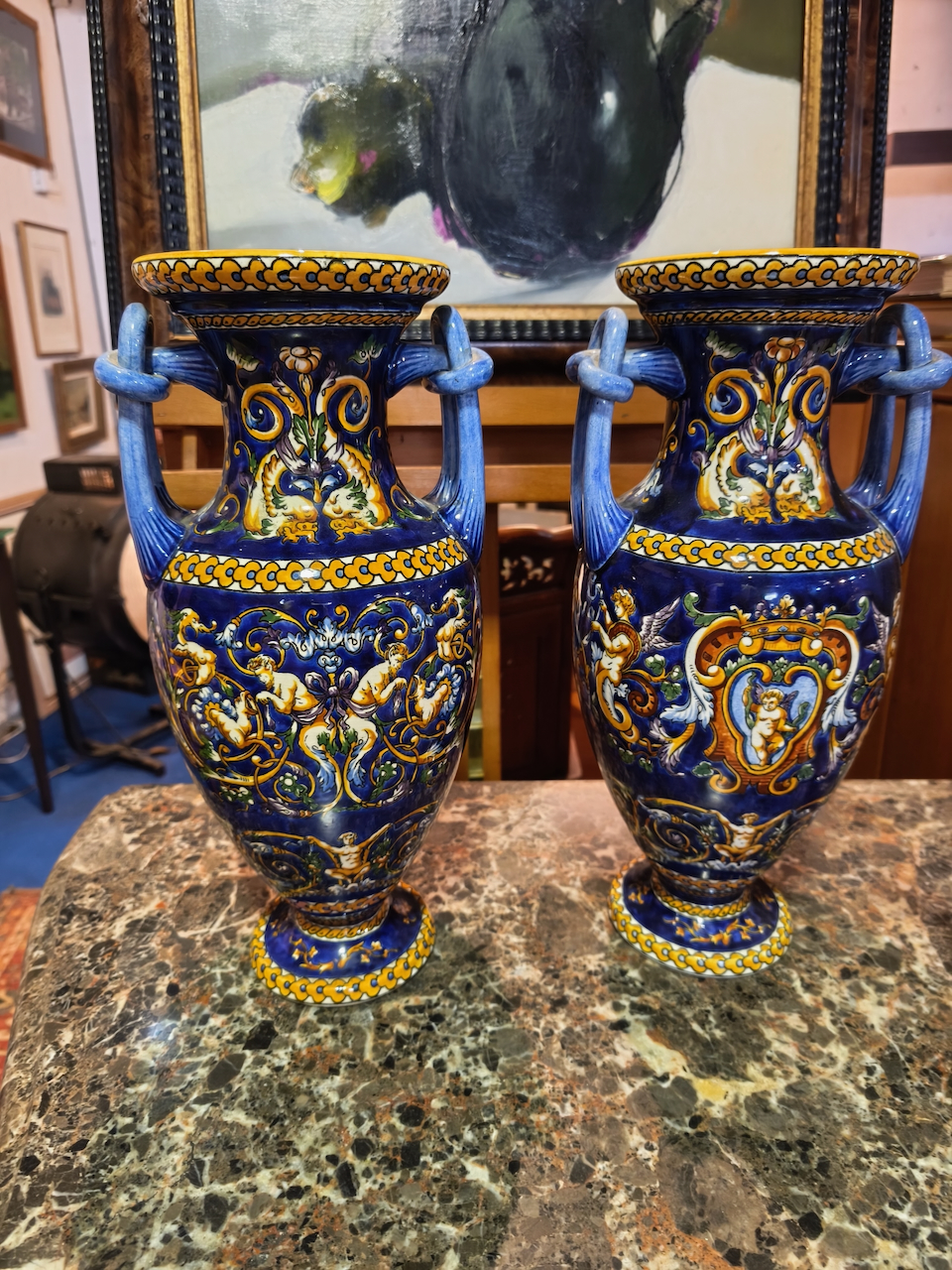 Vases Gien (paire) Faïence décors bleu cobalt de style Renaissance (paire) Epoque XXème – Image 8