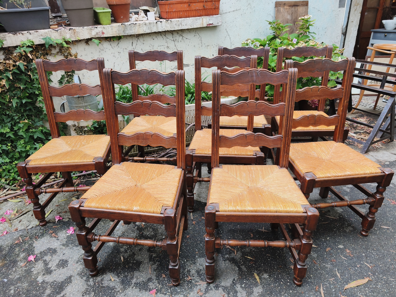 Chaises campagnardes en Chêne assises paillées - Série de huit – Image 2