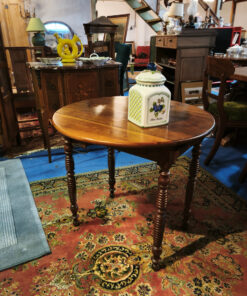 Table ronde Louis Philippe en Noyer Massif Epoque XIXème – Image 3