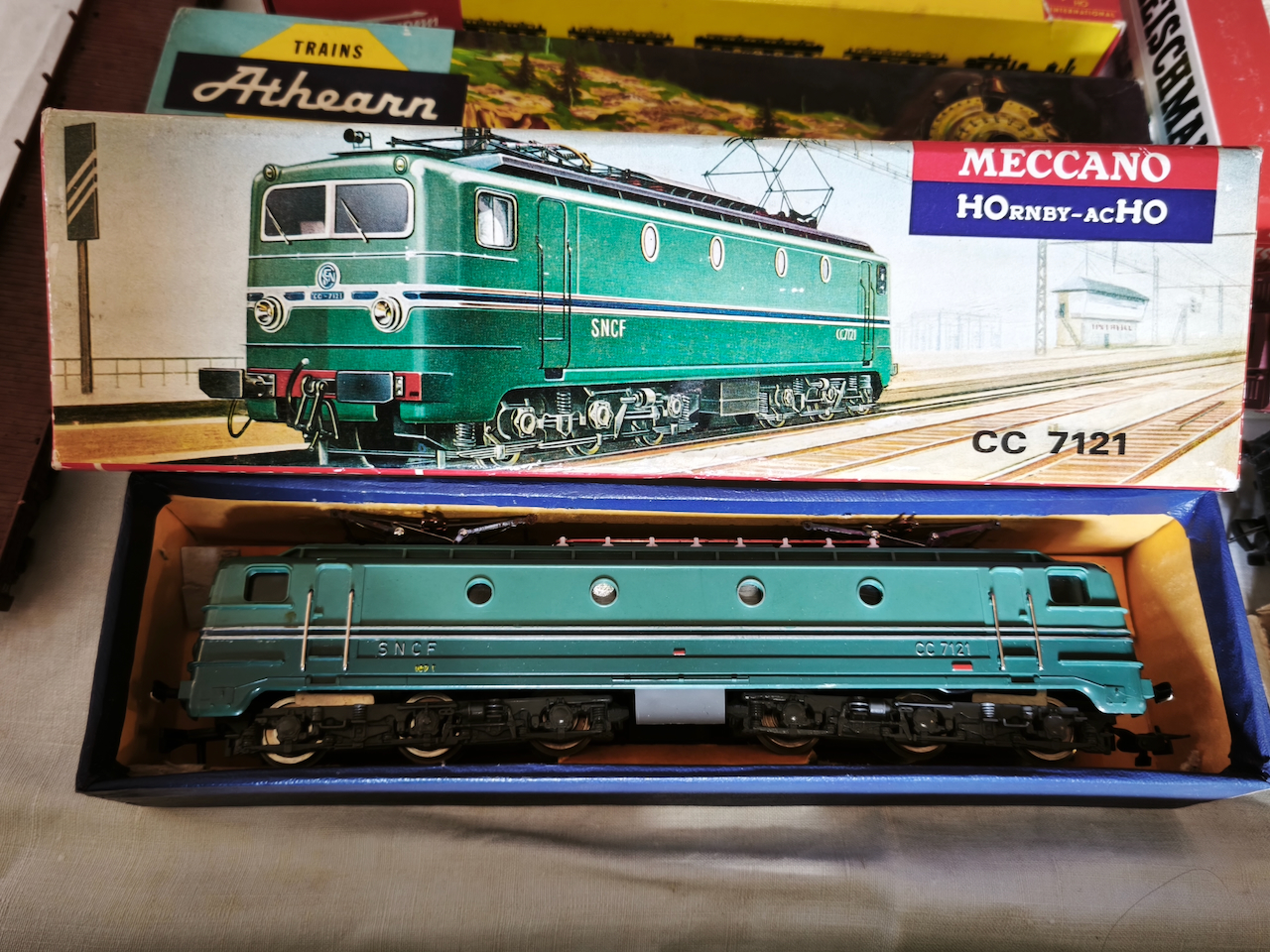 Trains Electriques Arrivage important Marklin, Fleischmann.... Locomotives et wagons - Nombreux accessoires – Image 12