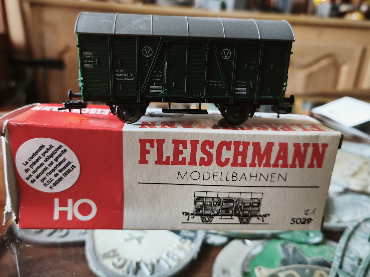 Trains Electriques Arrivage important Marklin, Fleischmann.... Locomotives et wagons - Nombreux accessoires – Image 16