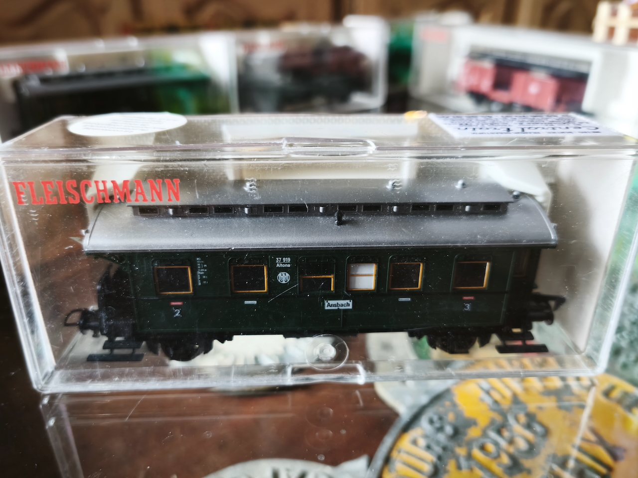 Trains Electriques Arrivage important Marklin, Fleischmann.... Locomotives et wagons - Nombreux accessoires – Image 30
