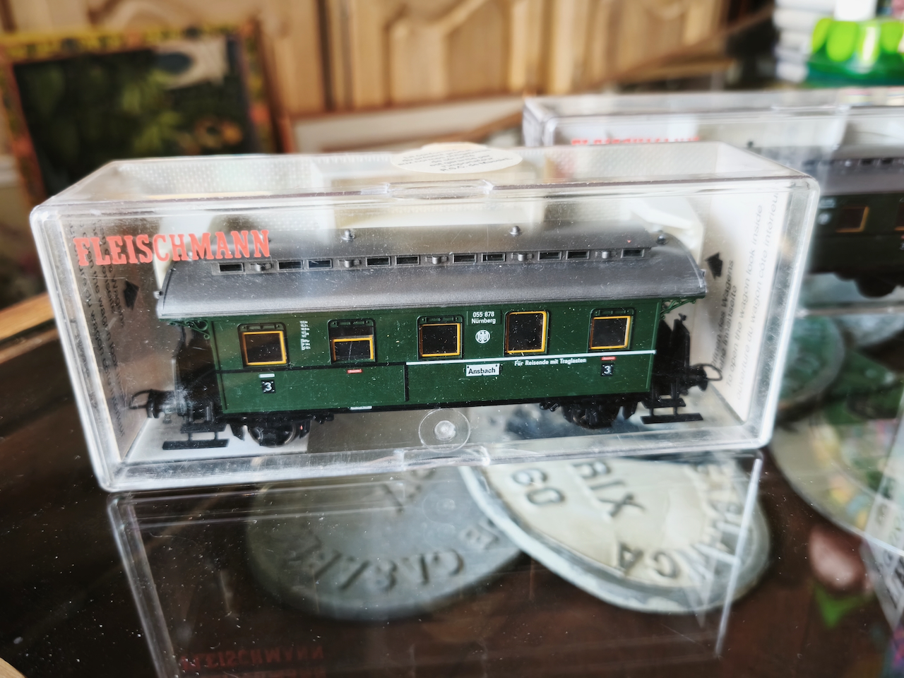 Trains Electriques Arrivage important Marklin, Fleischmann.... Locomotives et wagons - Nombreux accessoires – Image 34