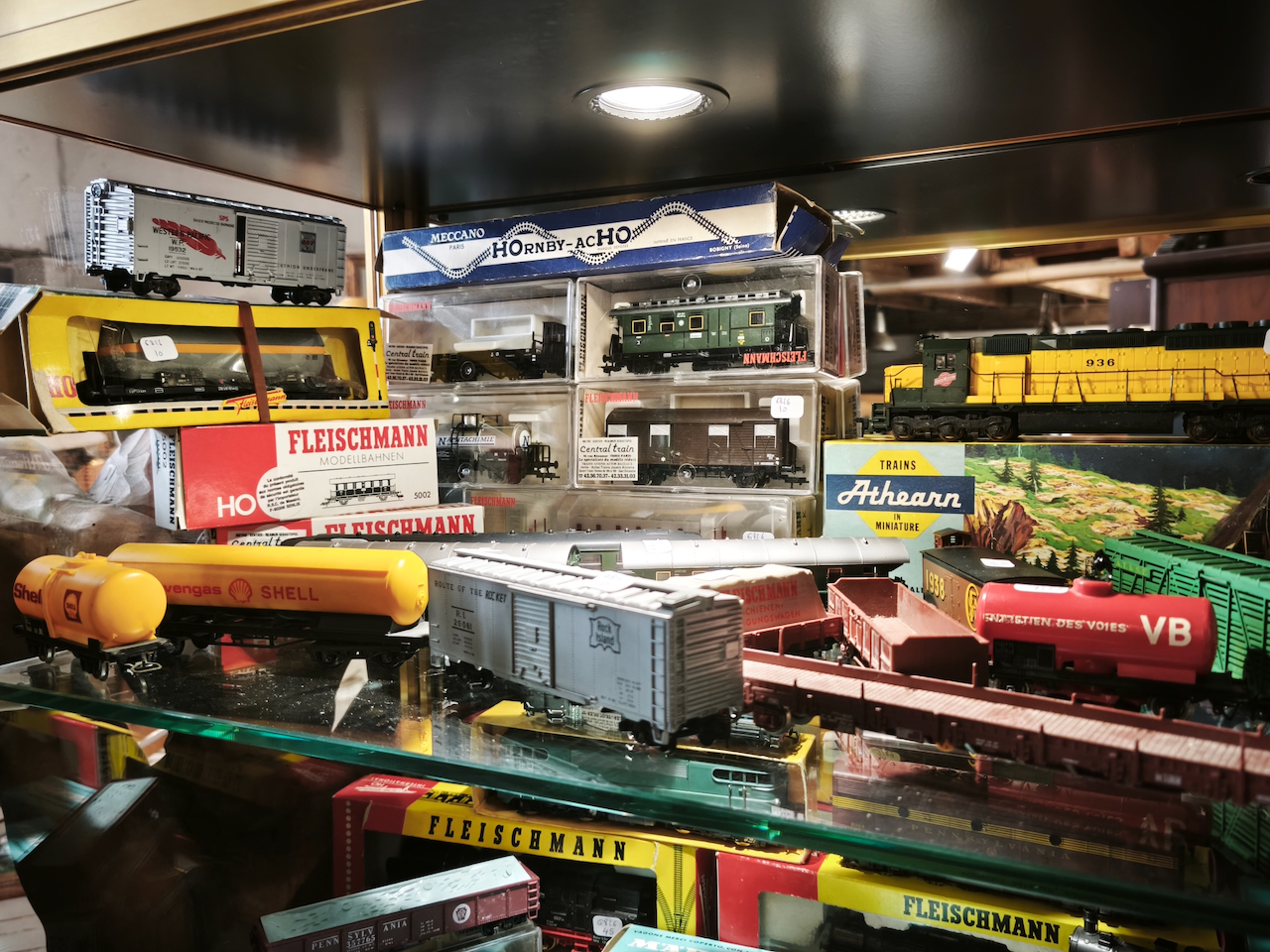Trains Electriques Arrivage important Marklin, Fleischmann.... Locomotives et wagons - Nombreux accessoires – Image 5