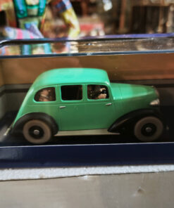 En voiture Tintin échelles 1/43e, éditées par Atlas / Moulinsart dans leurs boîtes bleues d'origine avec décors en fond de boîte – Image 6