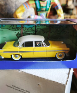 En voiture Tintin échelles 1/43e, éditées par Atlas / Moulinsart dans leurs boîtes bleues d'origine avec décors en fond de boîte – Image 8