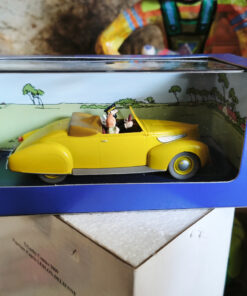 En voiture Tintin échelles 1/43e, éditées par Atlas / Moulinsart dans leurs boîtes bleues d'origine avec décors en fond de boîte – Image 15