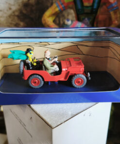 En voiture Tintin échelles 1/43e, éditées par Atlas / Moulinsart dans leurs boîtes bleues d'origine avec décors en fond de boîte – Image 33