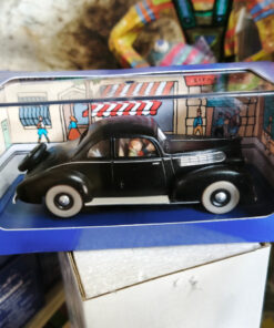 En voiture Tintin échelles 1/43e, éditées par Atlas / Moulinsart dans leurs boîtes bleues d'origine avec décors en fond de boîte – Image 47