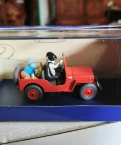 En voiture Tintin échelles 1/43e, éditées par Atlas / Moulinsart dans leurs boîtes bleues d'origine avec décors en fond de boîte – Image 62