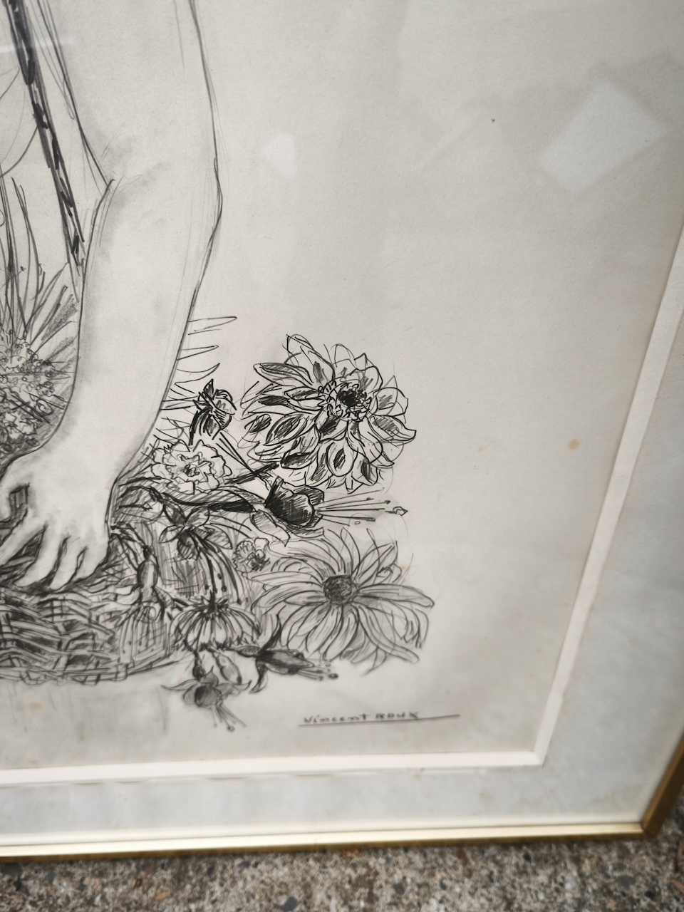 Dessin Vincent Roux portrait d'une jeune femme aux grands yeux expressifs, coiffée d'un chapeau de paille – Image 3