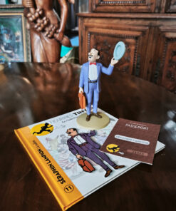 Alternative view of Figurines Tintin Collection Officielle Editions Moulinsart avec livrets explicatifs et passeports.