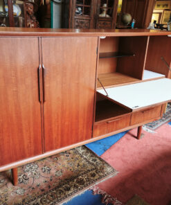 Alternative view of Buffet Enfilade Vintage en Teck de la maison néerlandaise Fristho design Scandinave des années 1960